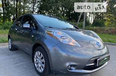 Хетчбек Nissan Leaf 2015 в Києві