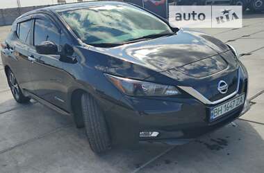 Хэтчбек Nissan Leaf 2018 в 