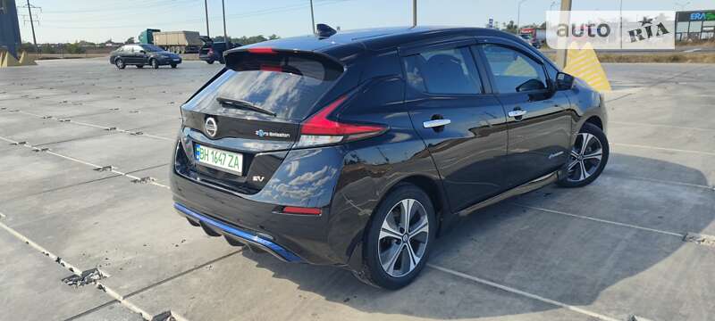 Хэтчбек Nissan Leaf 2018 в Одессе