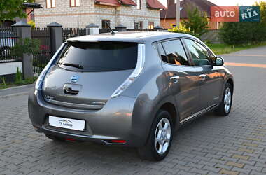 Хэтчбек Nissan Leaf 2014 в 
