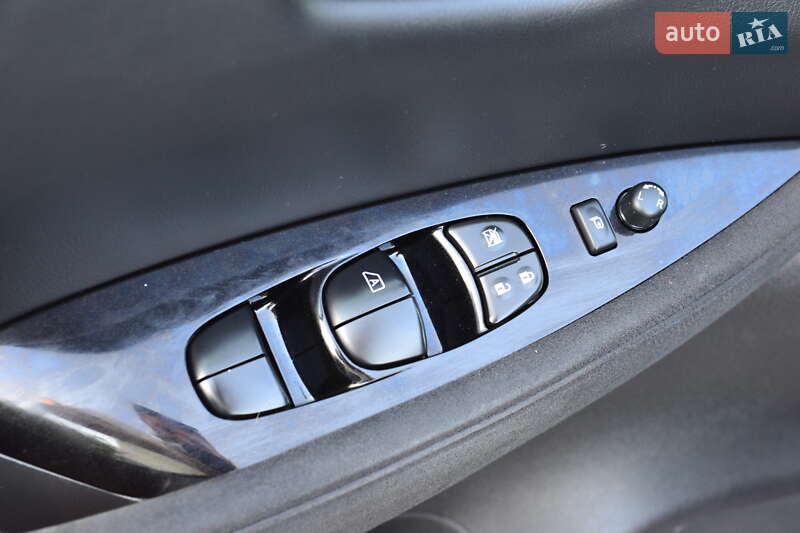 Хетчбек Nissan Leaf 2014 в Луцьку фото 18 Хетчбек Nissan Leaf 2014 в Луцьку