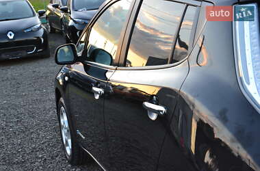 Хетчбек Nissan Leaf 2013 в 