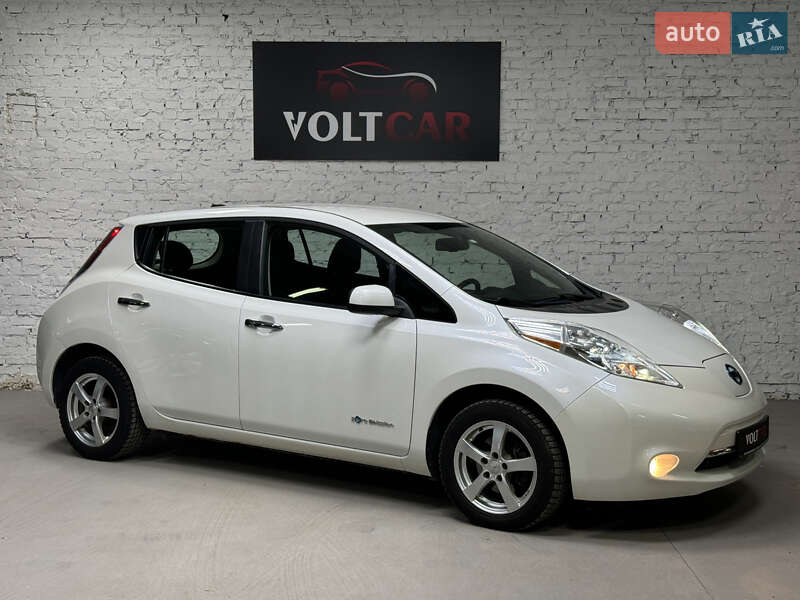 Хэтчбек Nissan Leaf 2013 в Владимире