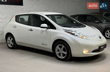 Хэтчбек Nissan Leaf 2013 в Владимире