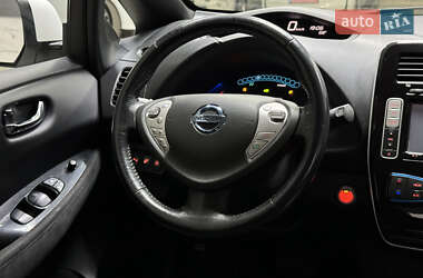 Хэтчбек Nissan Leaf 2013 в Владимире