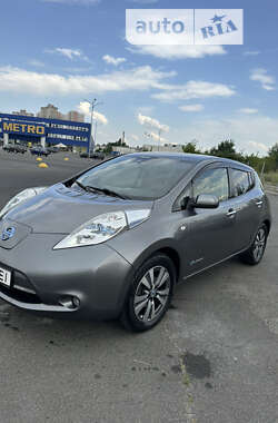 Хэтчбек Nissan Leaf 2012 в Киеве