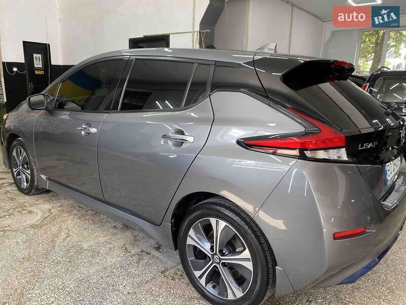 Хэтчбек Nissan Leaf 2020 в Тернополе