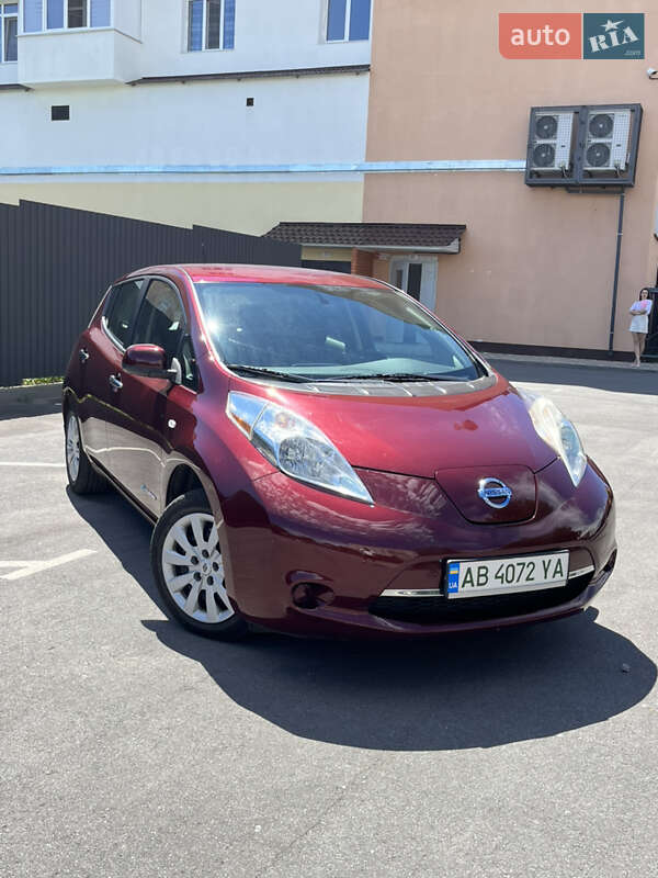 Хетчбек Nissan Leaf 2016 в Вінниці фото 4 Хетчбек Nissan Leaf 2016 в Вінниці