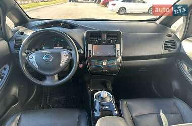 Хетчбек Nissan Leaf 2015 в 