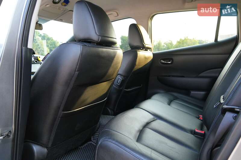 Хэтчбек Nissan Leaf 2013 в Харькове