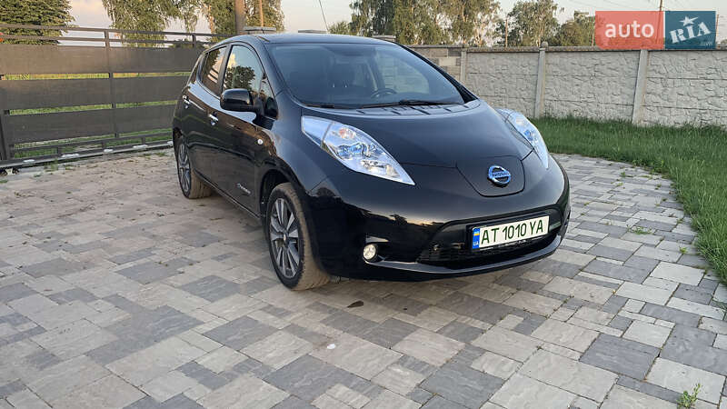 Хетчбек Nissan Leaf 2014 в Івано-Франківську
