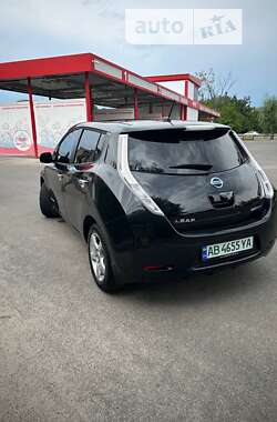 Хэтчбек Nissan Leaf 2014 в 