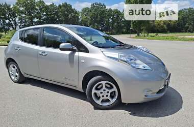 Хэтчбек Nissan Leaf 2015 в Збараже