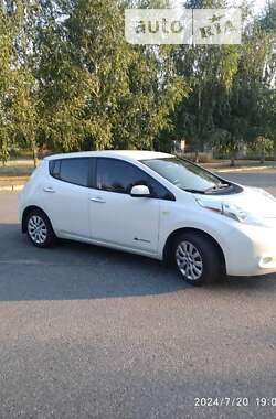 Хэтчбек Nissan Leaf 2014 в Запорожье