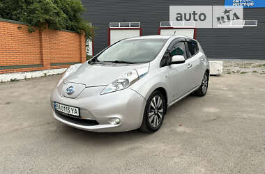 Хетчбек Nissan Leaf 2015 в Кропивницькому