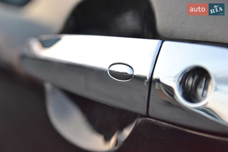 Хетчбек Nissan Leaf 2014 в Луцьку