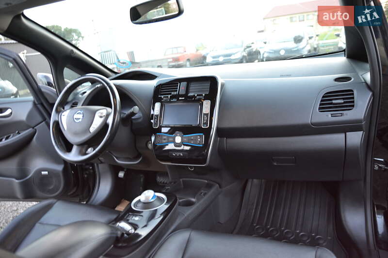 Хетчбек Nissan Leaf 2014 в Луцьку