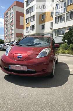 Хетчбек Nissan Leaf 2013 в Харкові