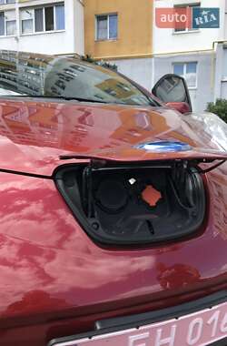 Хэтчбек Nissan Leaf 2013 в Харькове