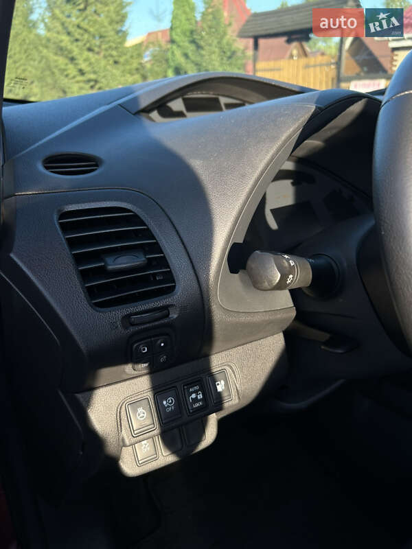 Хэтчбек Nissan Leaf 2015 в Белой Церкви фото 30 Хэтчбек Nissan Leaf 2015 в Белой Церкви