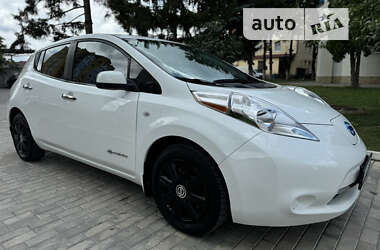 Хетчбек Nissan Leaf 2014 в Кам'янець-Подільському