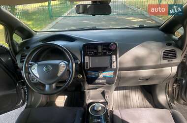Хэтчбек Nissan Leaf 2014 в 
