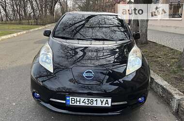 Хетчбек Nissan Leaf 2013 в Одесі