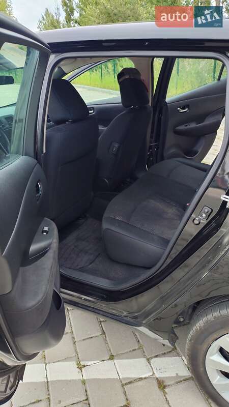 Хэтчбек Nissan Leaf 2013 в Луцке