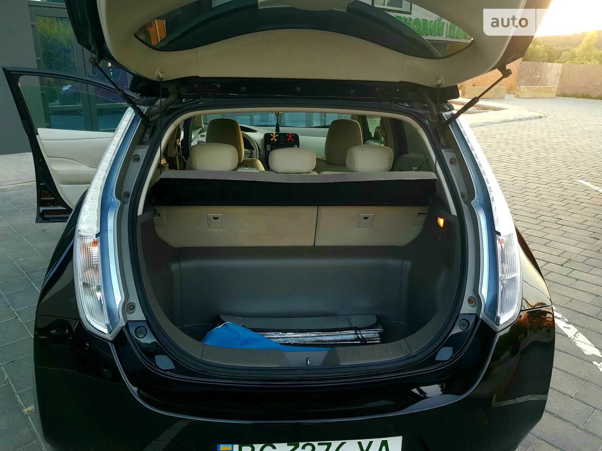 2012 Nissan Leaf - мініатюра 19