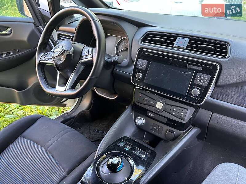 Хэтчбек Nissan Leaf 2018 в Виннице