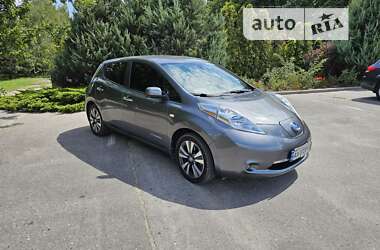 Хэтчбек Nissan Leaf 2015 в Харькове