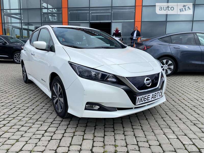 Хетчбек Nissan Leaf 2019 в Львові