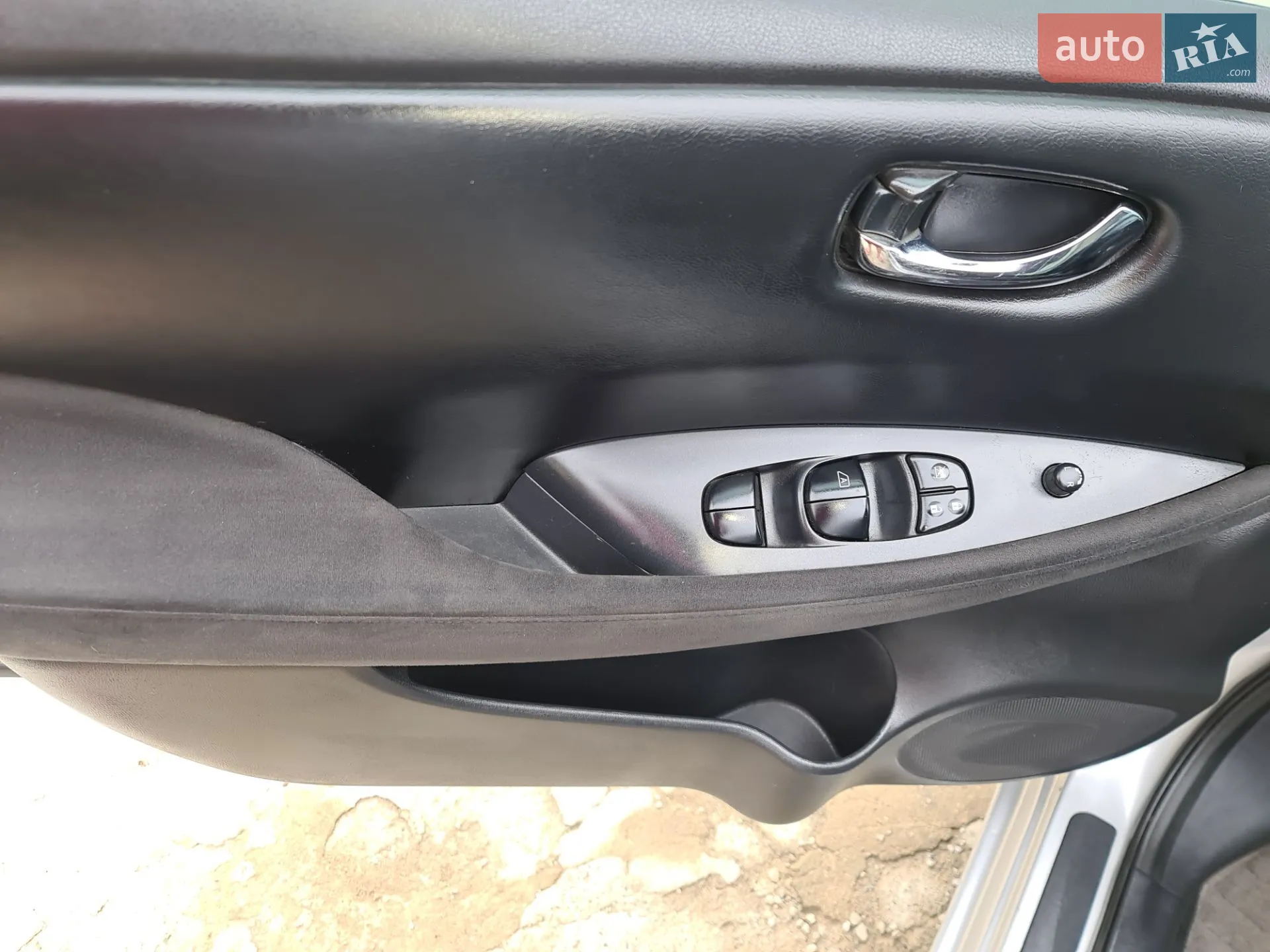 2013 Nissan Leaf - мініатюра 12
