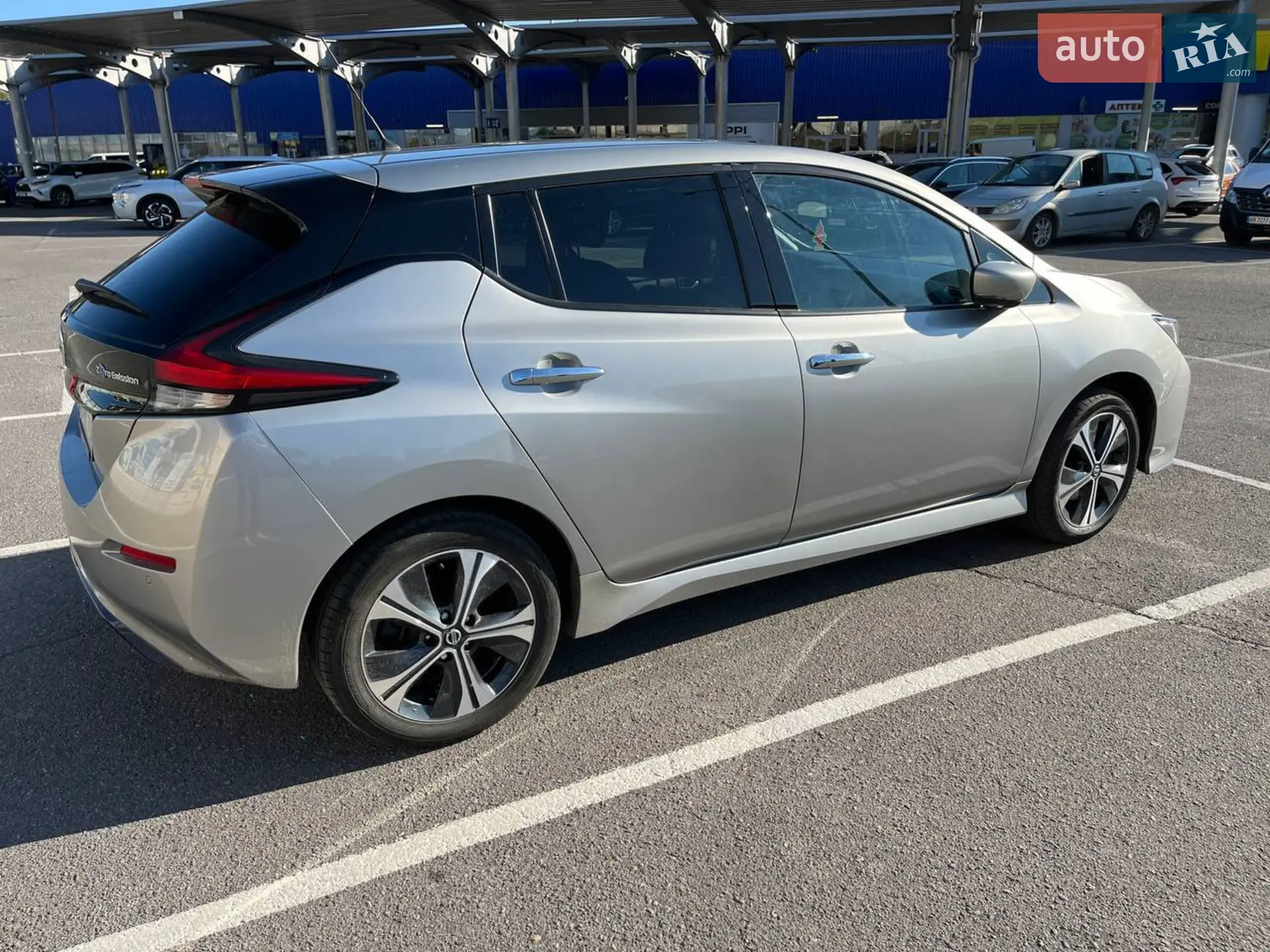 2020 Nissan Leaf - мініатюра 15