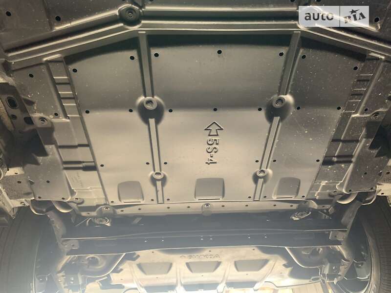 Хэтчбек Nissan Leaf 2023 в Черкассах фото 26 Хэтчбек Nissan Leaf 2023 в Черкассах