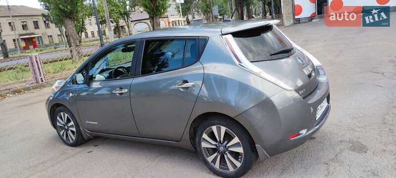 Хетчбек Nissan Leaf 2016 в Одесі фото 14 Хетчбек Nissan Leaf 2016 в Одесі
