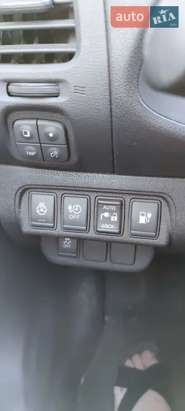 Хэтчбек Nissan Leaf 2016 в 