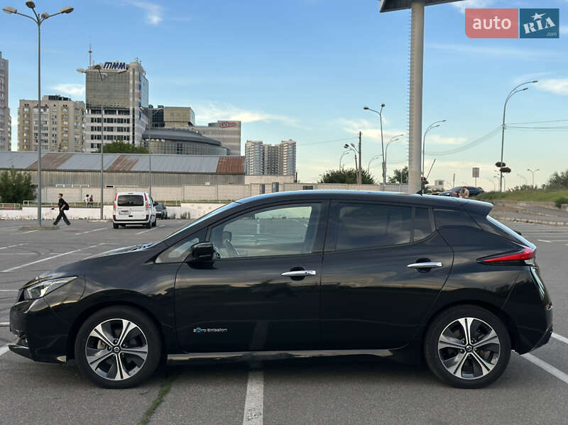 Хетчбек Nissan Leaf 2019 в Києві