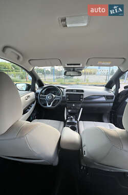 Хэтчбек Nissan Leaf 2019 в Киеве