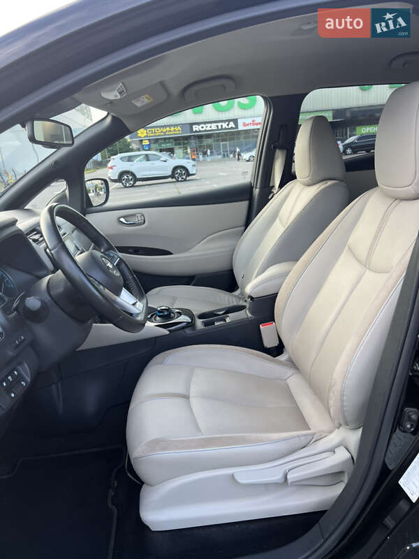Хетчбек Nissan Leaf 2019 в Києві