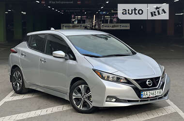 Хетчбек Nissan Leaf 2020 в Києві