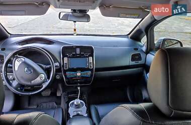 Хэтчбек Nissan Leaf 2015 в 