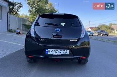 Хэтчбек Nissan Leaf 2016 в Хмельницком