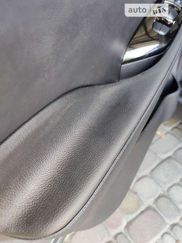 Хэтчбек Nissan Leaf 2019 в Днепре