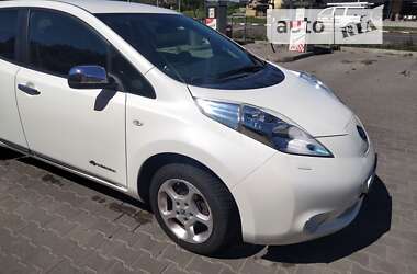 Хэтчбек Nissan Leaf 2014 в Луцке