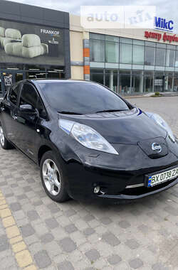 Хэтчбек Nissan Leaf 2011 в Хмельницком