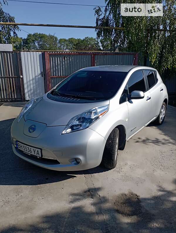 Хетчбек Nissan Leaf 2013 в Одесі фото 11 Хетчбек Nissan Leaf 2013 в Одесі