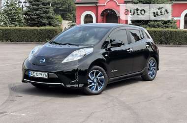 Хетчбек Nissan Leaf 2016 в Кам'янському