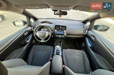 Хэтчбек Nissan Leaf 2016 в 