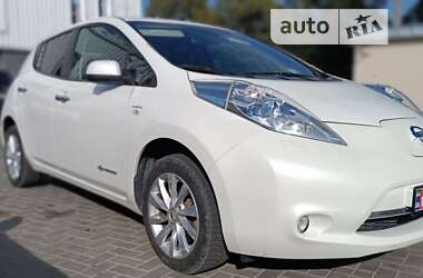 Хетчбек Nissan Leaf 2015 в Луцьку